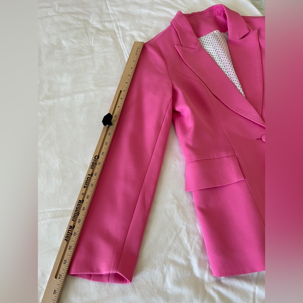 Classic women’s Blazer, Fully lined, front button closures, size Small - Picture 7 of 9